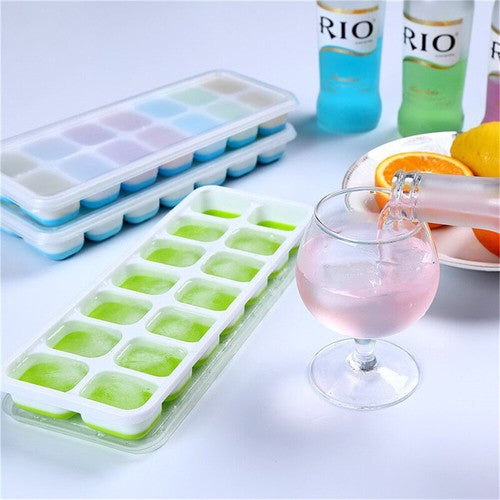 Stackable Silicone Ice Cube Tray Set with Lids – 4 Pack