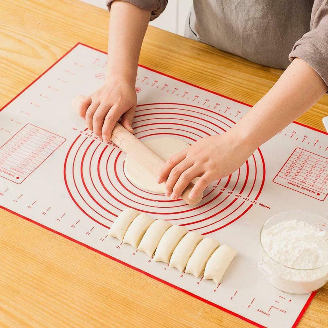 ULTRAKENO Silicone Pastry Mat Extra Large 28x20 Non-Stick Baking Mat with High Edge, Food Grade Silicone Dough Rolling Mat for Making